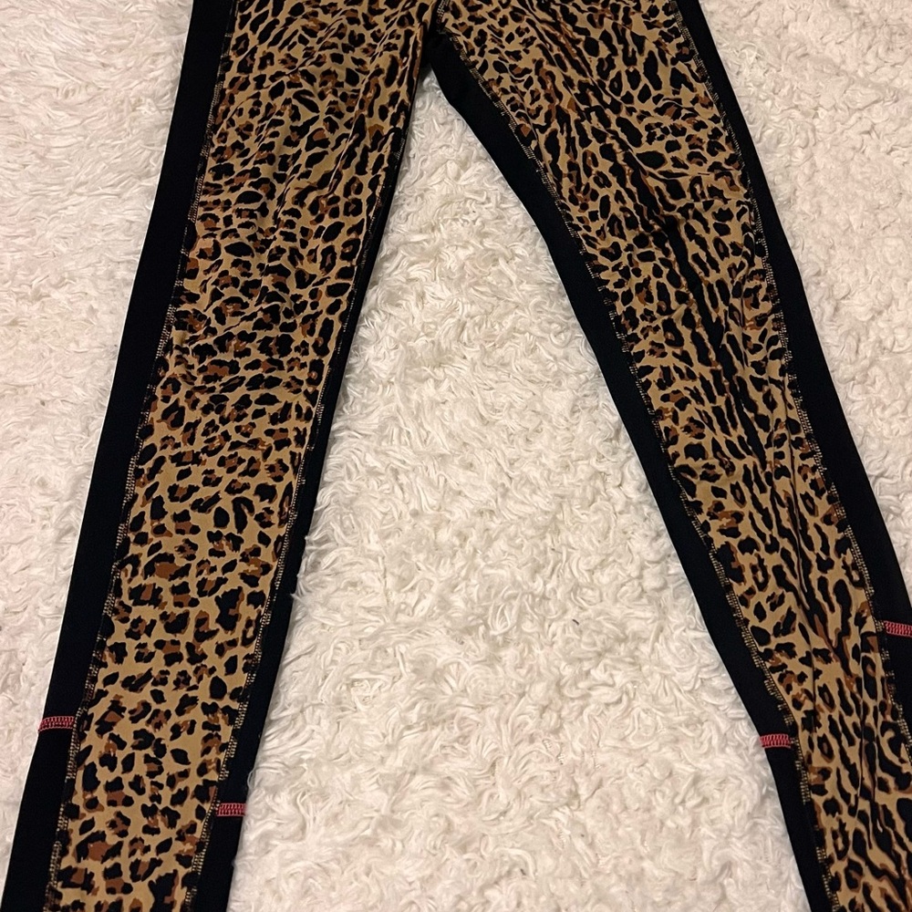 Leopard Print Leggings with Black Trim